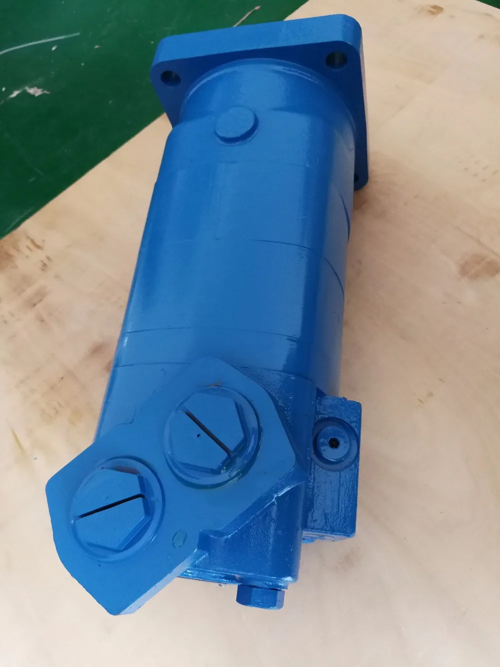 

Low Speed High Torque Hydraulic Motor 112-1128-006