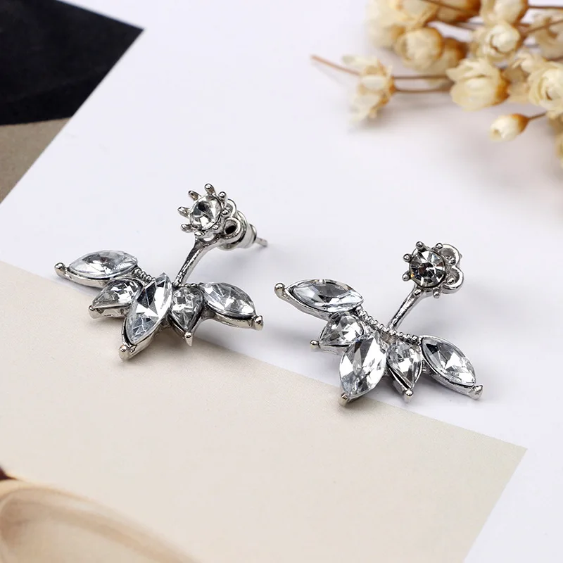 

Crystal stud fashion versatile accessories European and American fashion earrings hot style