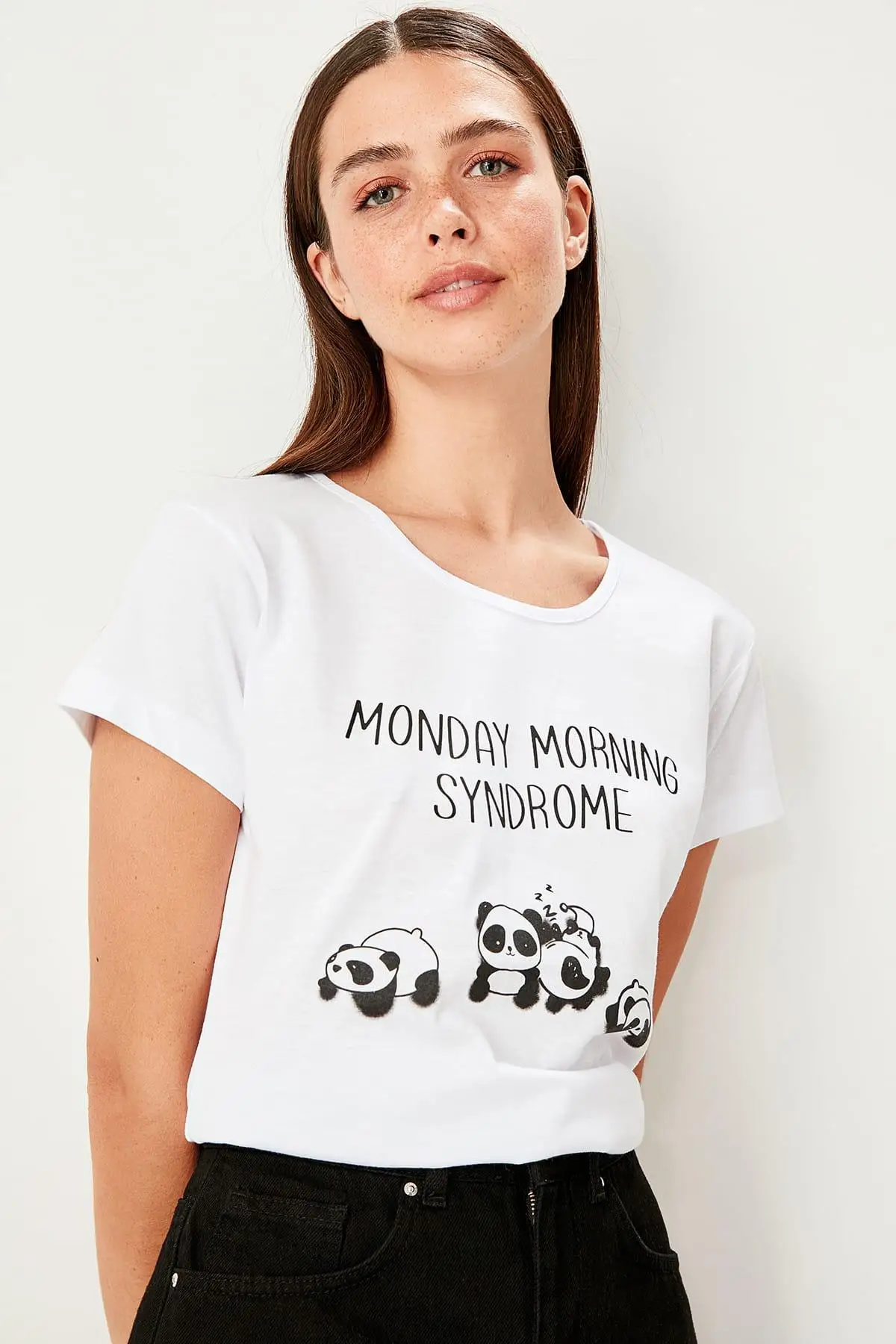 

Trendyol White Printed Basic Knitted T-Shirts TWOSS19TS0360