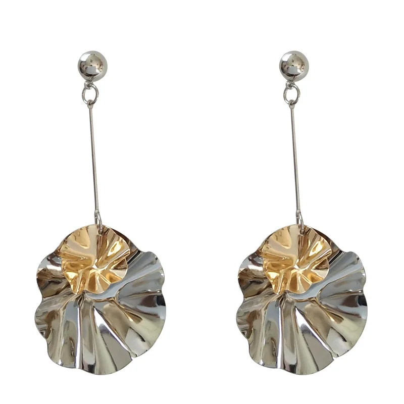 

Glam Geo Punk Hammered Geometric Irregular Disc Statement Earrings Metal folded Flower Runway Clip Earrings without piercing