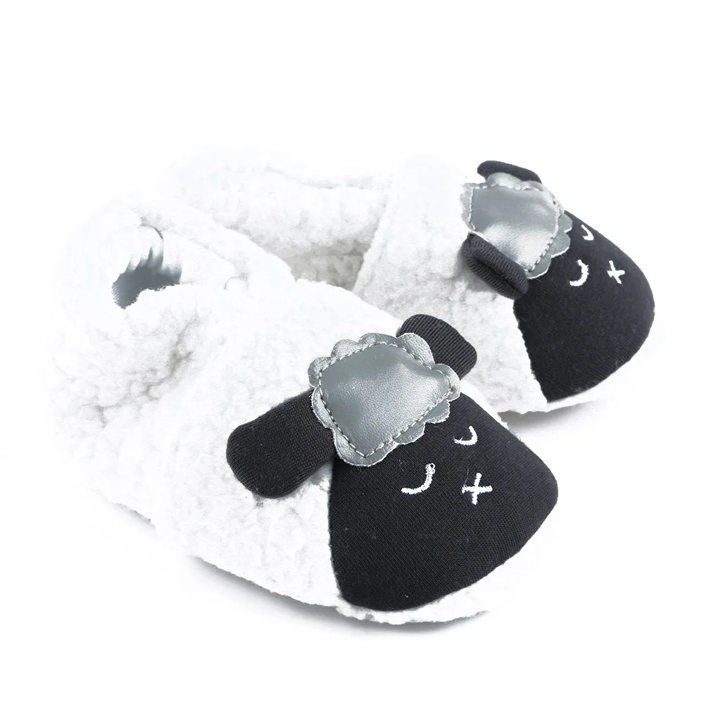 0-12M Baby Boys Girls Lovely Cartoon Sheep Floor Shoes Winter Warm Plush Booties Infant Soft Slipper Crib Shoes First Walkers - Цвет: Белый