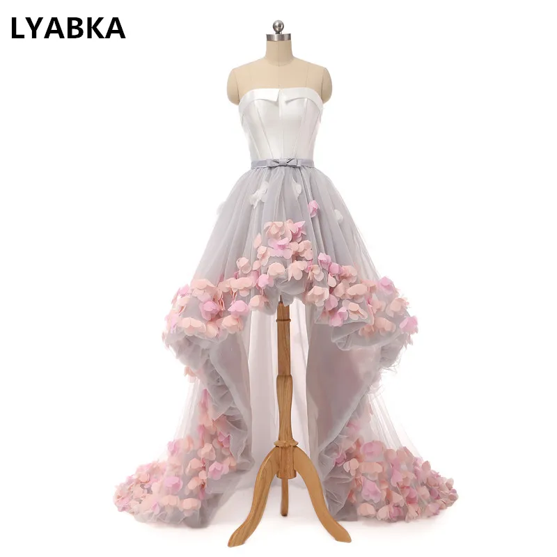 

Vestido De Noiva Wedding Dress Strapless Tulle With Flowers Wedding Dresses Robe De Mariage Beach High/Low Wedding Dress 2019