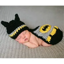 Горячая Распродажа фотография Реквизит вязаный для новорожденных Костюм крючком новорожденный Бэтмен фото реквизит, супер шляпа героя комплект накидки с капюшоном мультфильм шапки