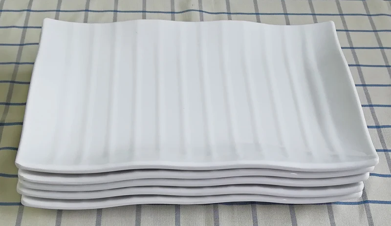 4703 (8)