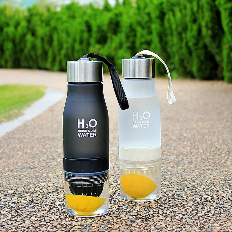 

Xmas Gift 650ml Infuser Water Bottle Plastic Fruit Infusion Kids Drink Outdoor Sports Bottle Juice Lemon Portable Kettle