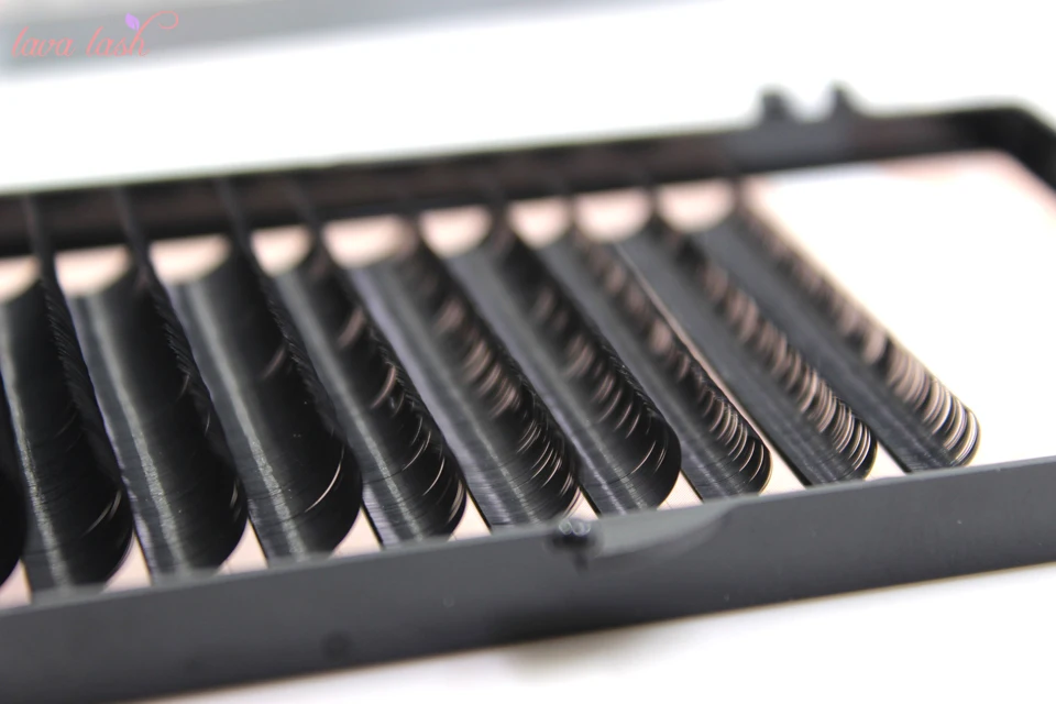 silk eyelash extensions