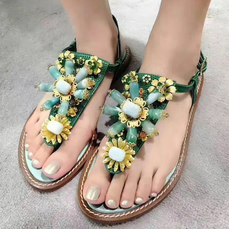 

2018 Fashion Summer Green Crystal Flower Sandals Women T-shaped buckle Square Low heel Summer Flip flops Beach Shoes