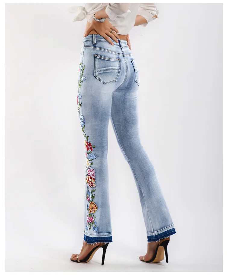 Лето Новое поступление Модные расклешенные брюки с вышивкой средняя талия эластичные узкие женские джинсы длинные брюки женские S/4XL D183