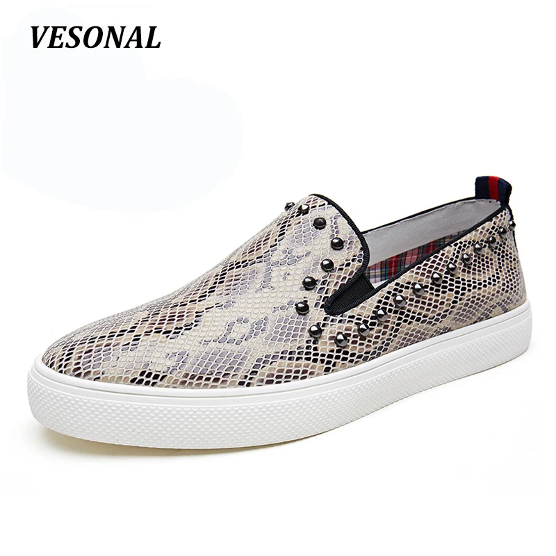 

VESONAL Summer Serpentine 100% Luxury Genuine Leather Loafers Men Shoes Fashion Rivets Mens Shoes Casual Boat Designer SD6009