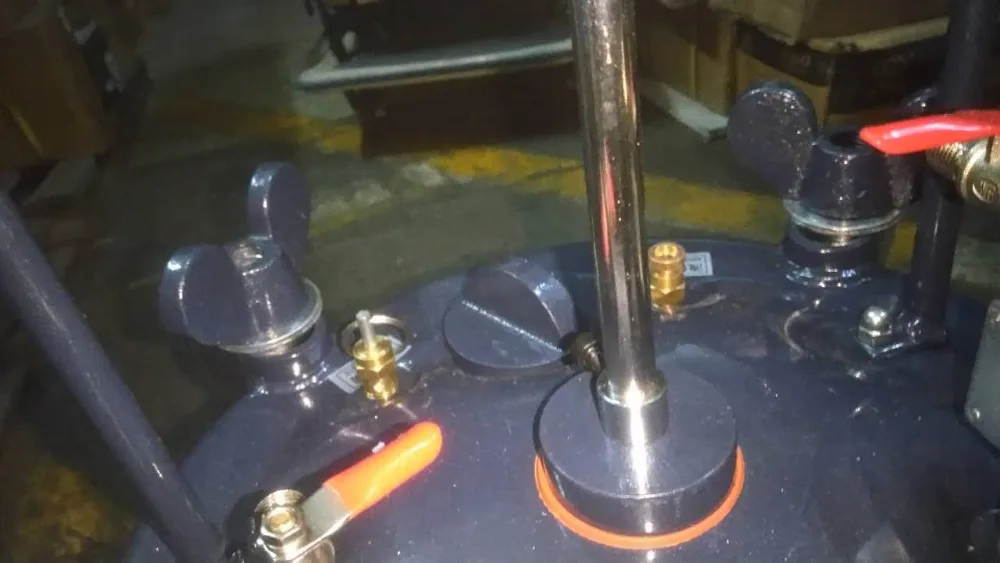 

20 л/5,28 галлонов, автоматическая ручная смешивающая Поворотная кастрюля для размешивания краски, зеркальная спрей-мешалка из нержавеющей стали