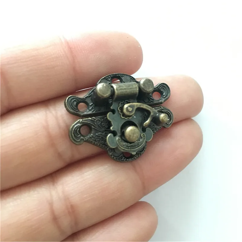 Furniture Hardware Toggle Latches Jewelry Box Hasps Decorative Latches Buckle Clamp 2Pcs Special Small Box Packing Buckle Antique Wooden Gift Box Lock Alloy Buckle Latch Hook Locks,23*28mm