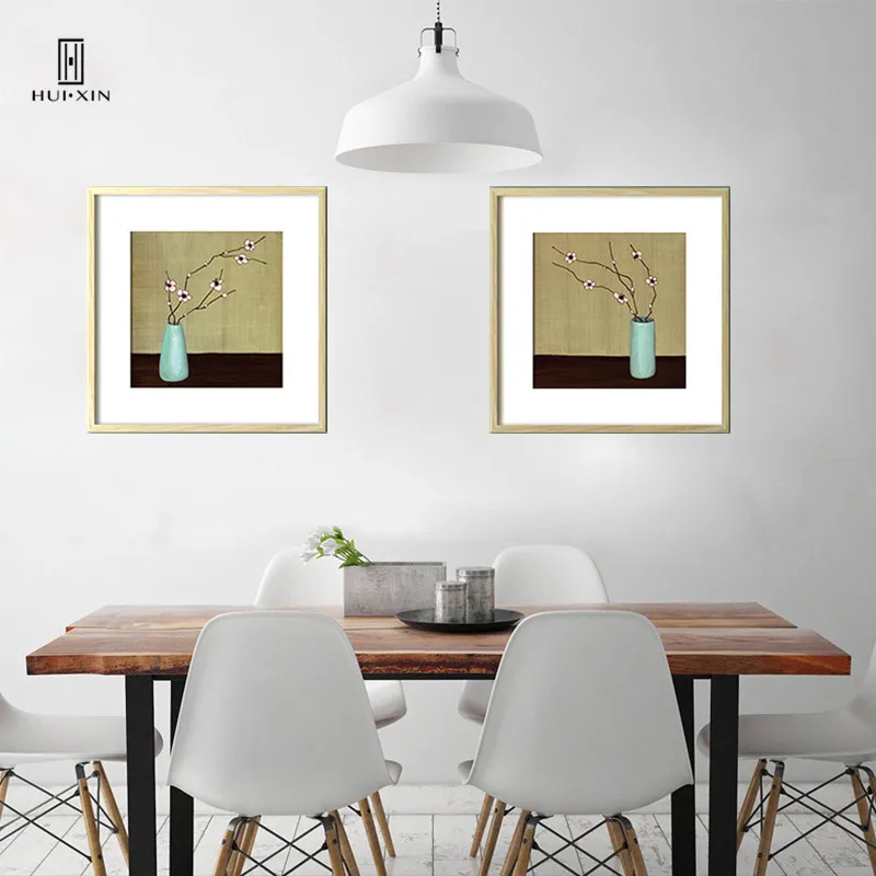 

HD Oil Canvas Printing Classic Static Painting Feature Flower Arrangement in Blue Porcelain Vase Symmetric Beauty Mural Decor