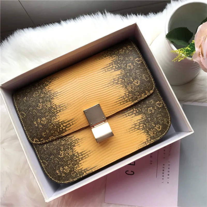 

2019 new tofu bag lizard striped cow skin temperament one shoulder oblique across small square bag leather women's bag