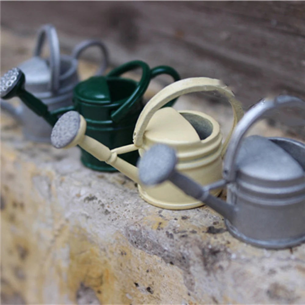 1/12 Dollhouse Miniature Accessories Mini Metal Watering Can Simulation Furniture Garden Model Toys for Doll House Decoration 1/12 Dollhouse Miniature Accessories Mini Metal Watering Can Simulation Furniture Garden Model Toys for Doll House Decoration