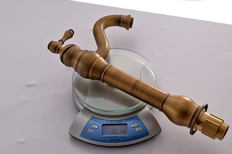 2264051680_1794871388