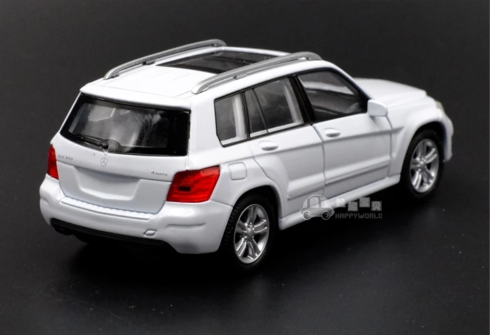 136 WELLY TheMercedes-Benz GLK (10)