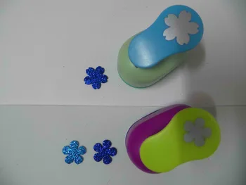 

2pcs(2.5cm) flower and sakura shape craft punch set Punch Craft Scrapbooking school Paper Puncher eva hole punch free shipping