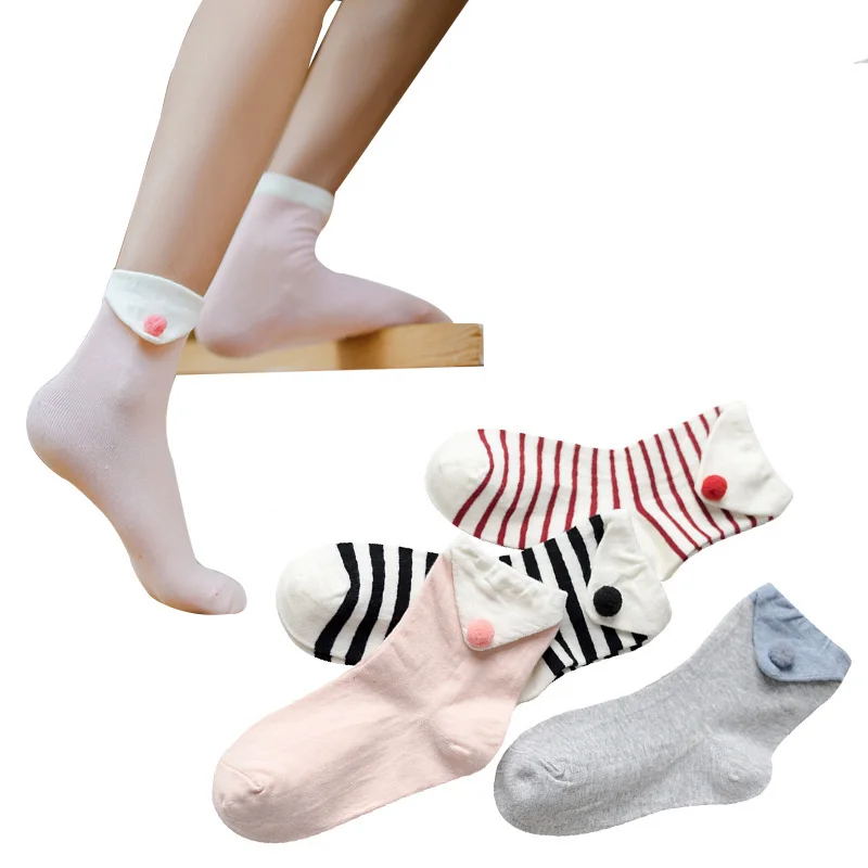 

6 pairs Woman Sock 2019 Autumn Winter New College Wind Ms Collar Cotton Sock Small Hair Ball Tube Cotton Fashion Cute Woman Sock