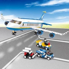 B0366/B0365 ABS 43/28cm Airplane Aircraft Building Blocks Airbus City Bus W 7 dolls Model Toys for Children Kids Training gift