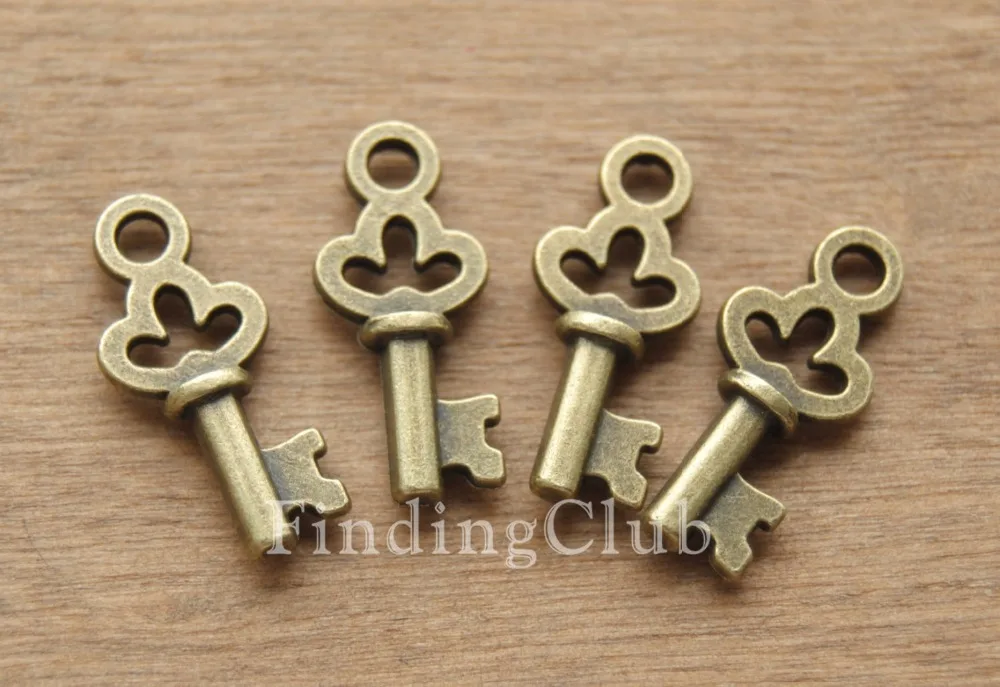 

50pcs Alloy Pendant Jewelry Findings Mini Antique Bronze Key Charms Pendant for DIY Bracelets 17x7mm A02