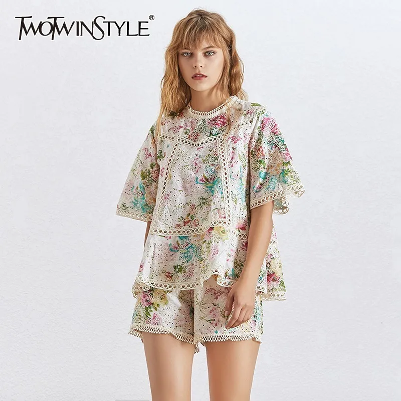 

TWOTWINSTYLE Summer Print Female Suits O Neck Half Sleeve Shirts High Waist Loose Shorts Hollow Out Sets Women 2019 Fashion New