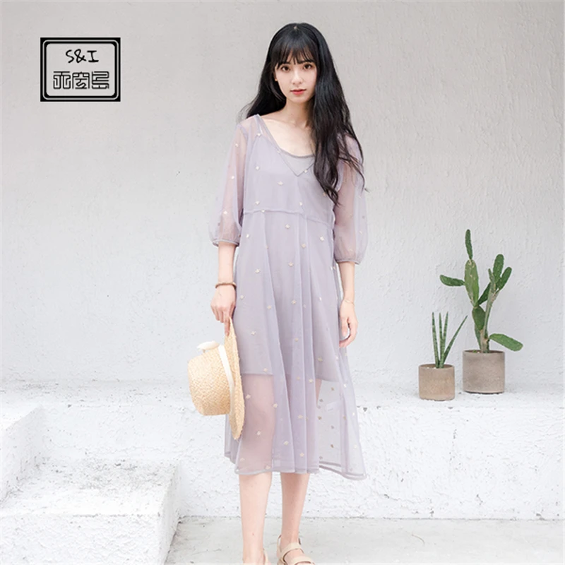 SKYISLAND A hazy evening light Gold Embroidered Gauze Dress V Neck