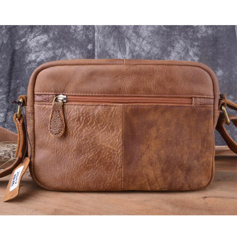 EUMOAN Vintage handmade men's bags, one-shoulder slanted leather mail bags, casual cowhide trend men's bags