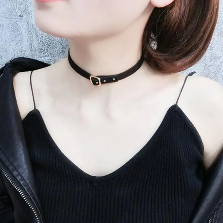 

Simple Vintage Letter Shape Choker Necklace Korean Style Hollow Black Rope Velvet Collar Leather Collier Femme Chocker Jewelry