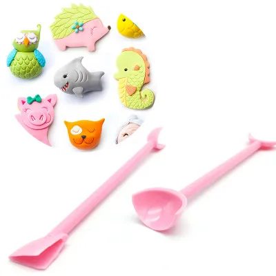 

2pcs Curve Wrinkle Mold Tool Plastic Fondant Cutter Cake Mould Decorating Stamper Printing Carving Stick k074