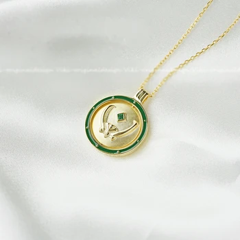 

Avenger Jewelry Thor Loki Helmet Rotating Pendant S925 Sliver Iron Man Reactor Pendant Necklace for Men Women Gift