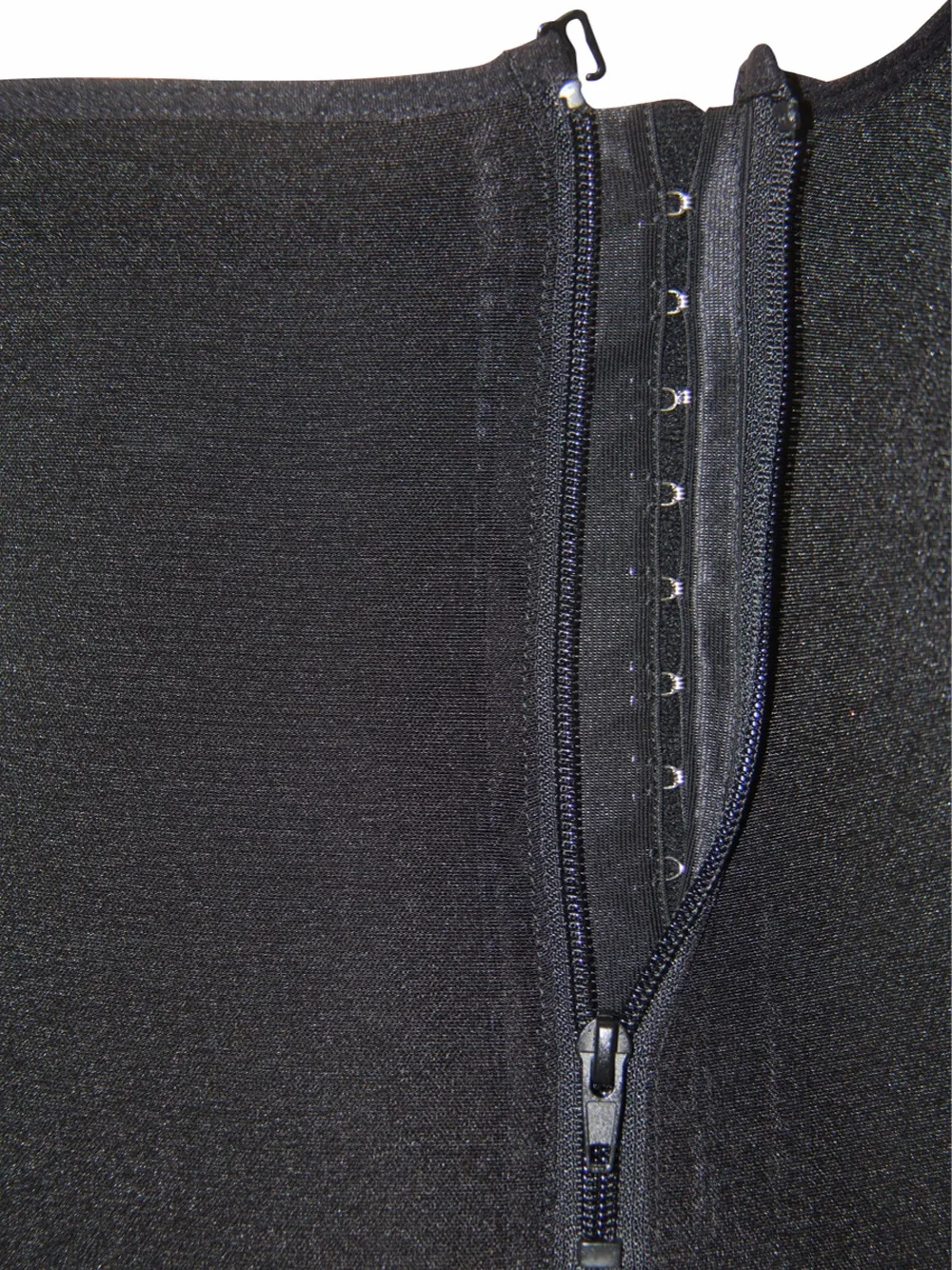 D004 - (1)