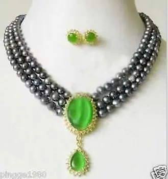 

shipping 3 Rows Black Pearl & Green Jade pendant Necklace (A0516)