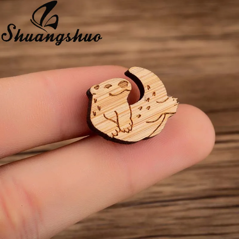 

Shuangshuo Wooden Brooches Littel Otter Brooch Pin For Women Trendy Jewelry Sweater Backpack Denim Jackets Otter Costume Pins