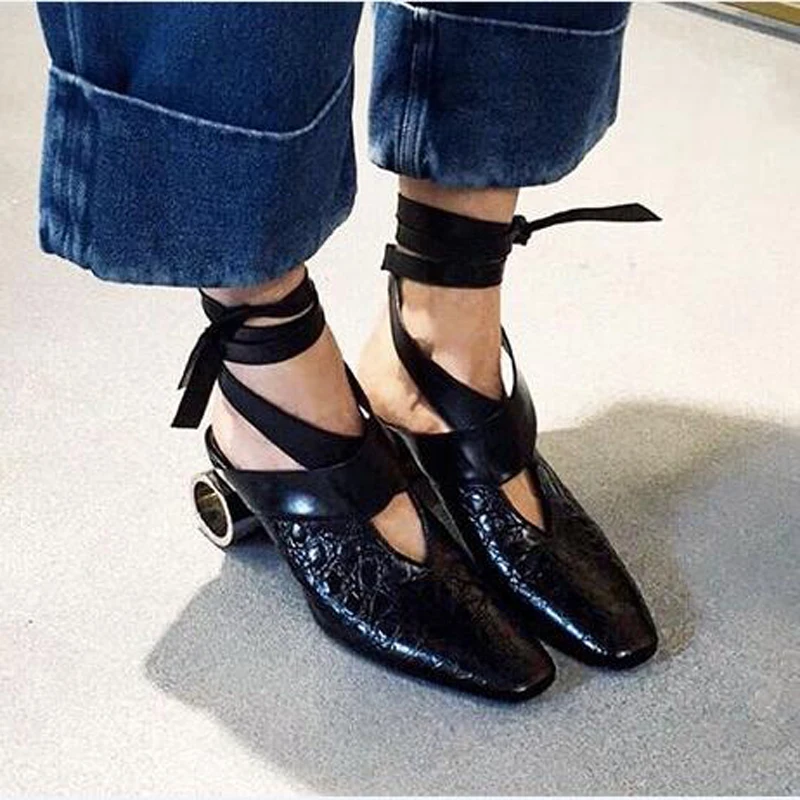 Black Cylinder Heel Ballet Mules 2018 Fashion Runway Cross Tied Lace up Pointed Toe Crocodile Print Slide Pumps Shoes Women