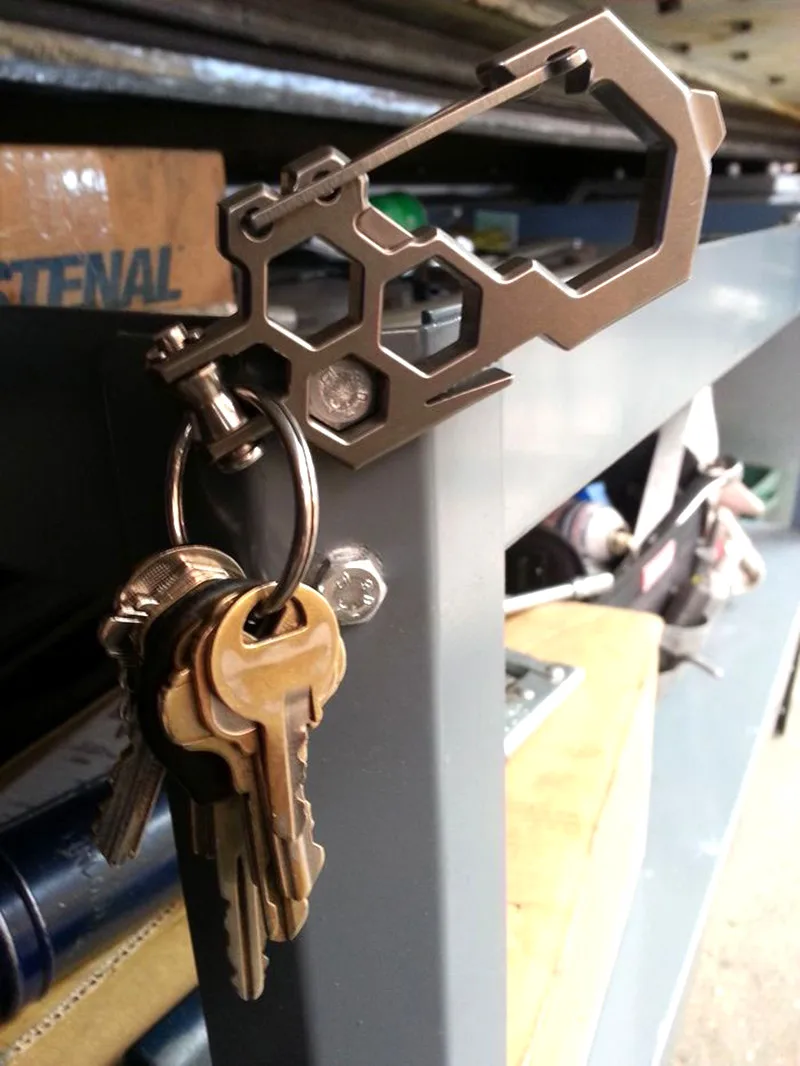 survival tool (1)