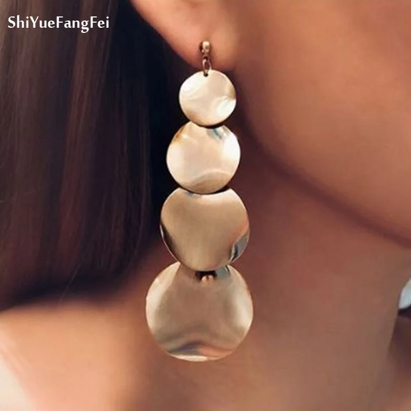 

Stylish Design Gold-color Hollow Round Long Chain Drop Earrings With Metal Ball Dangle Pendants Earings Fashion Jewelry
