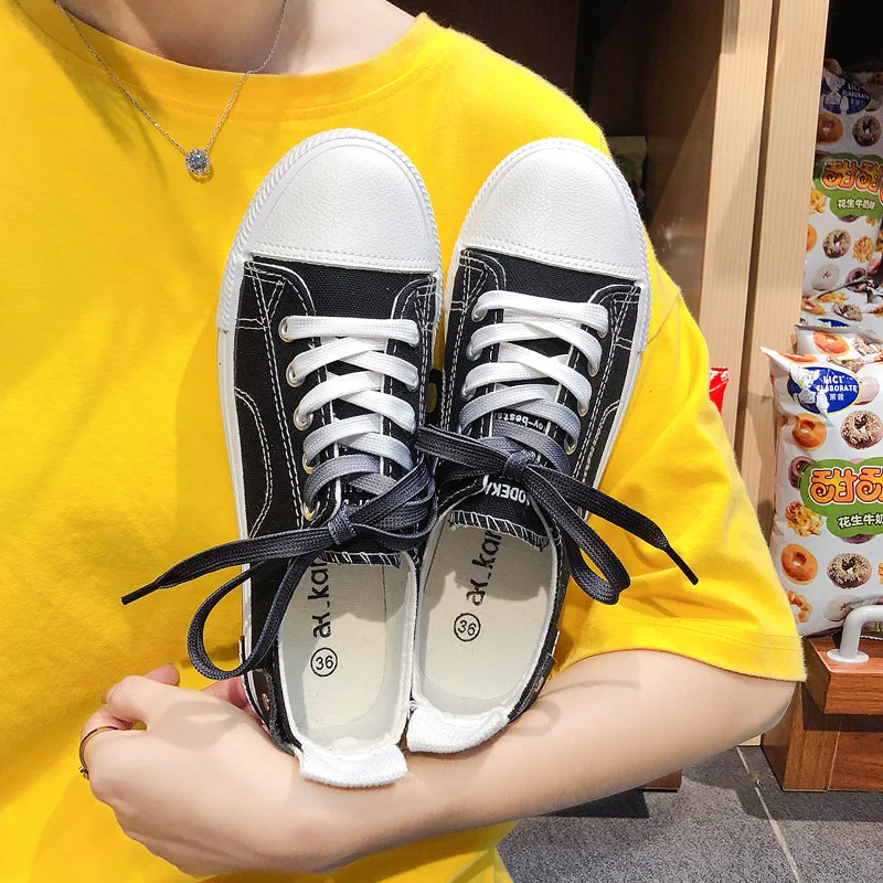 

Hong Kong wind canvas shoes female 2018 autumn new students Korean version of the street shooting Harajuku low help