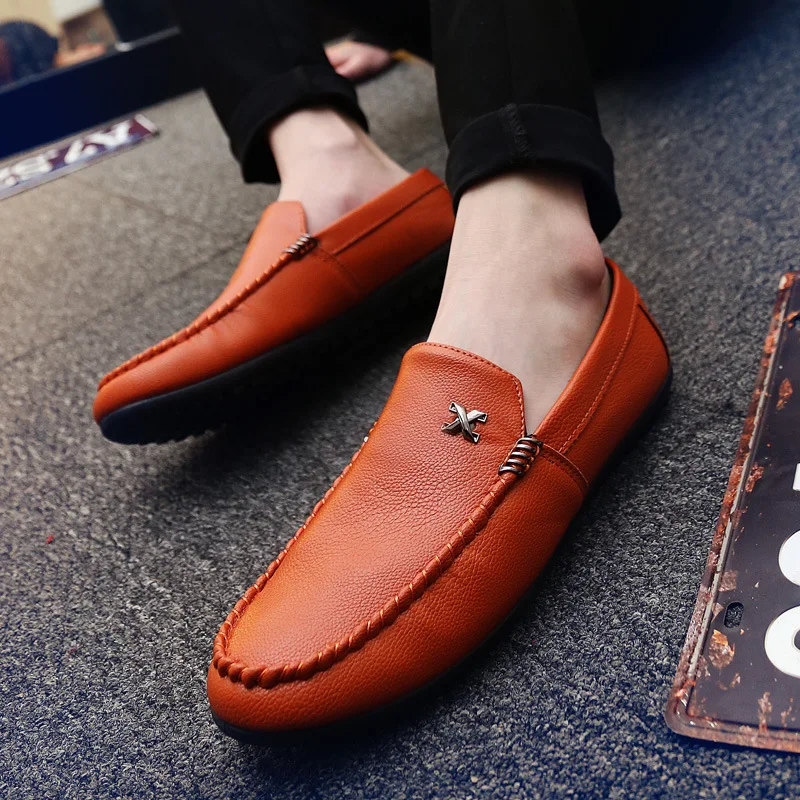 

Men's Moccasins Driving Loafers Leather Casual British Shoes Spring Sutumn Breathable Slip-on Men Flat Shoes Black Brown 39~44