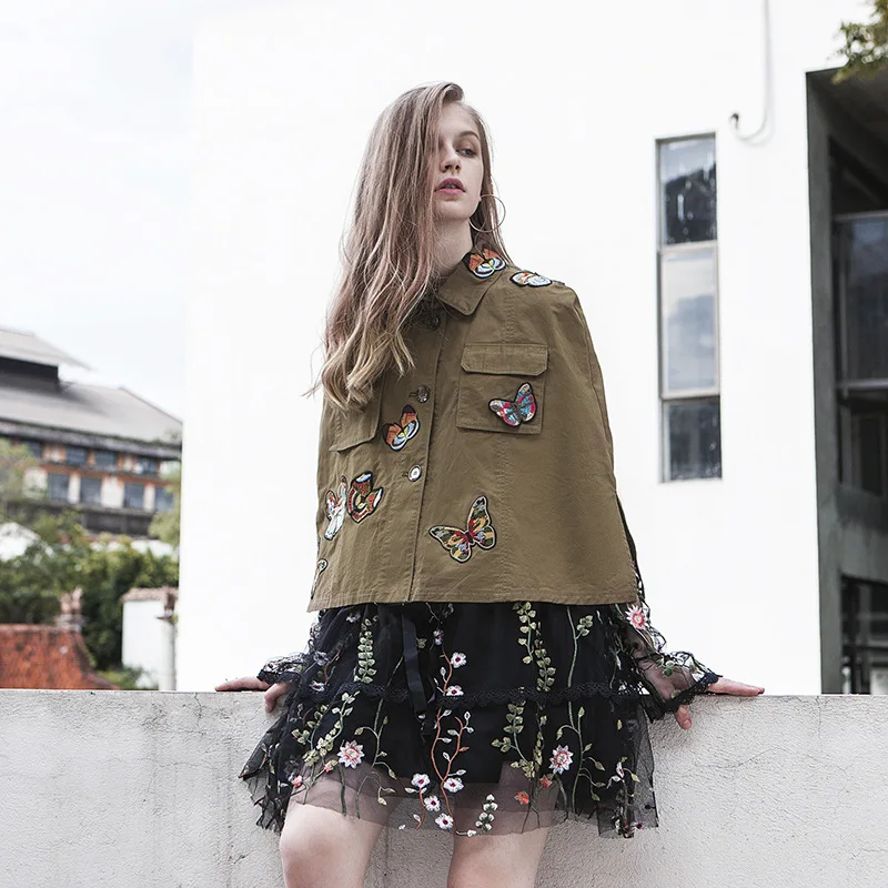 

New new, autumn and winter sleeveless jacket short jacket, personalized butterfly Embroidered Flower bat coat E0714