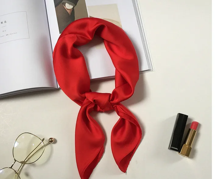 Новые роскошные брендовые сумки шарф женский шелковый шарф Горячие женские квадратные шарфы мягкие шали пашмины однотонная цветная бандана - Цвет: Красный