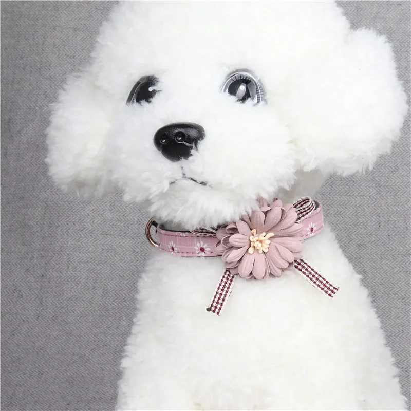 New Fashion Pu Leather Dog Collar Lovely Flowers Necklace for Small and Medium Dog Pet Collar