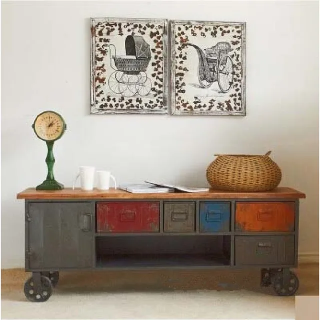 Vintage amerikaanse land om de oude woonkamer tv kast locker lades ... Vintage amerikaanse land om de oude woonkamer tv kast locker lades ...
