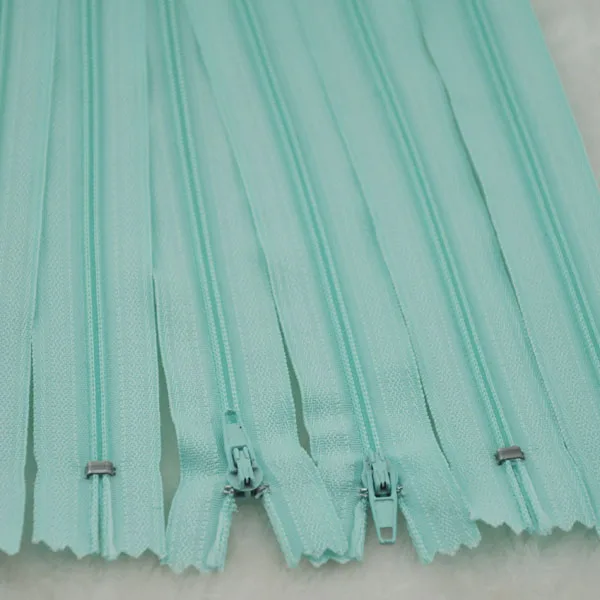 

20pcs Light Green Nylon Coil Zippers Tailor Sewing Tools Craft 9 Inch