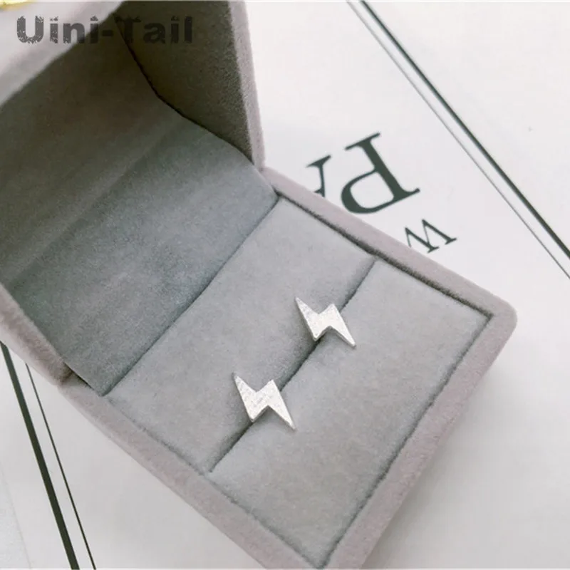 Uini-Tail список 925 стерлингового серебра личности модные тренды в форме молнии рисунок серьги динамические высококачественные безделушки