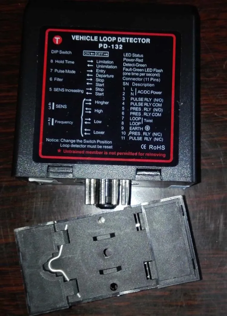 

10pcs/Lot 110V/220V Small Inductive Vehicle Loop Detector with 50M coil wire For Boom Barrier Gate Or Door Opener
