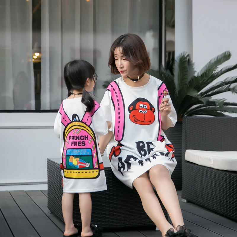 

Loose Mother Daughter Dresses Family Look Mommy and Me Clothes Back Pack Monkey Mom and Girls Matching Outfits Dress Clothing