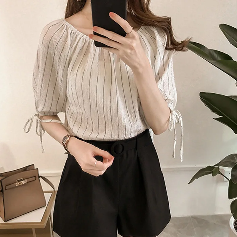 Sweet Slash Neck Ladies Blouses Striped Print Women Blouses Half Sleeve V-Neck Women Shirt 2