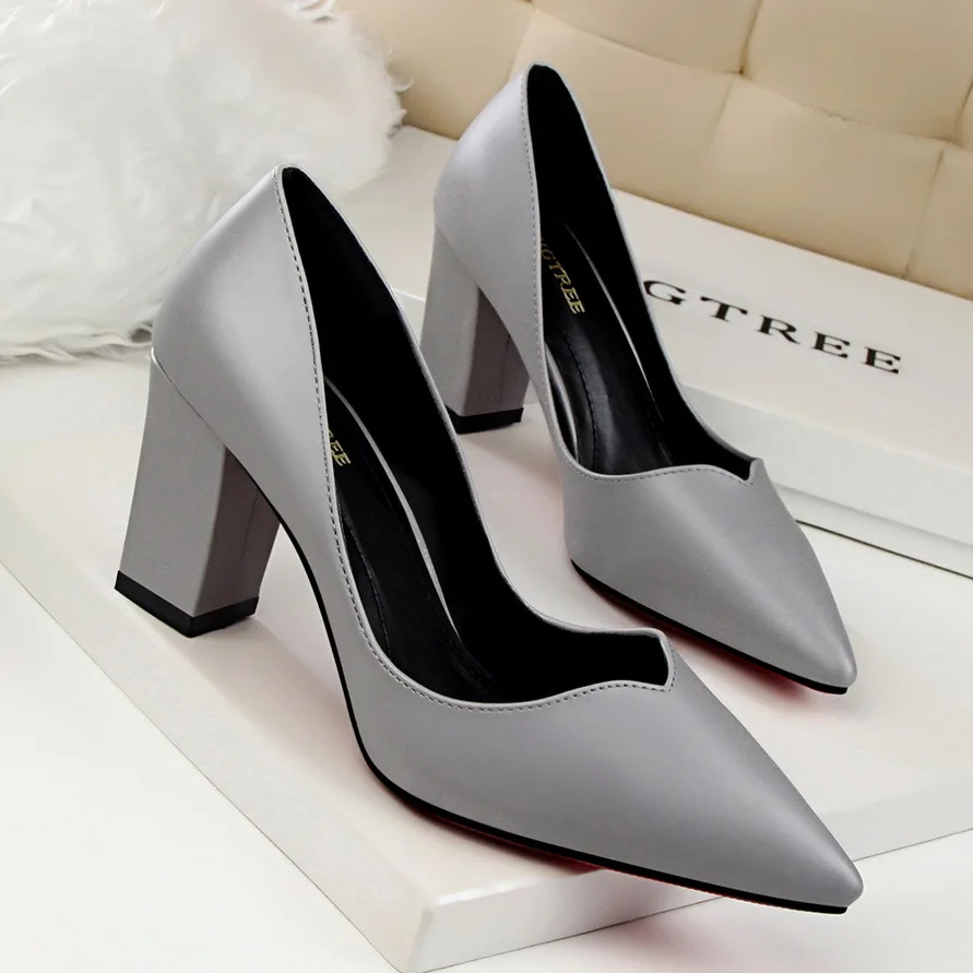 

Kmeioo Retro Shoes Woman Pointed Toe Block Heel Shoe Slip On High Heels For Office Ladies Beige Red Black Sliver Green Gray