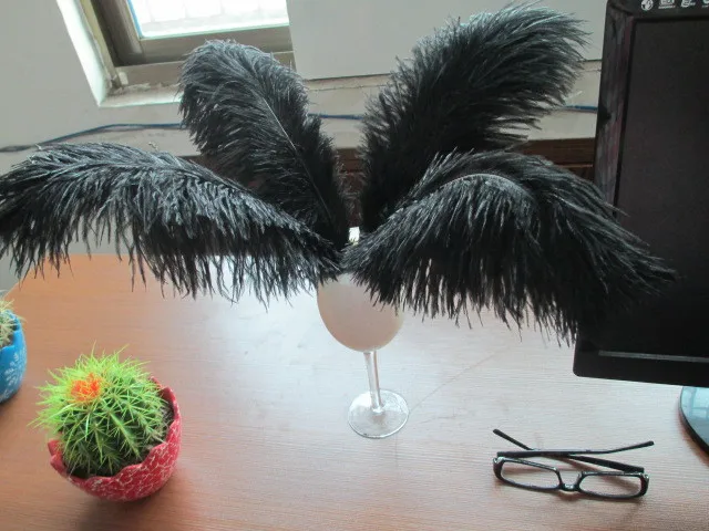 

Free Shipping Natural black Ostrich Feathers 50pcs 14-16in / 35-40cm Wedding Ostrich Feather Decoration