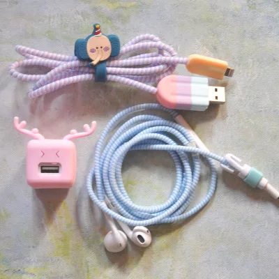 Хороший подарок милый мультфильм USB кабель наушников протектор набор с Устройства для сматывания шнуров Наклейки шнур спираль протектор для iPhone 5 6 6S 7 Plus